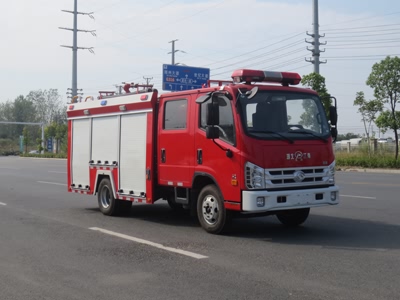 福田2吨水罐消防车